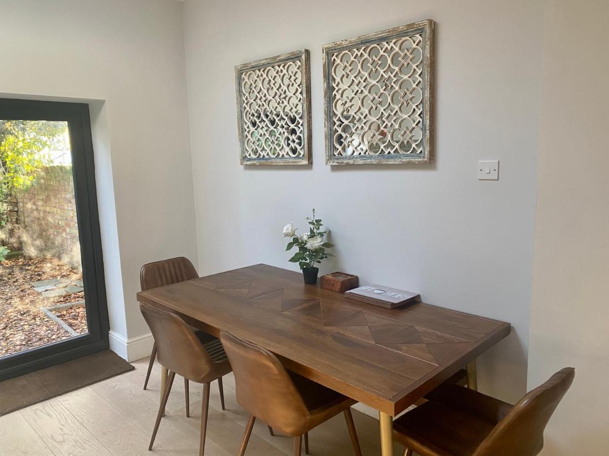 Delightful 2 Bedroom House Central Windsor Exteriér fotografie